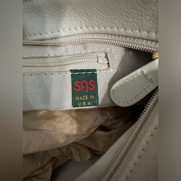 NWT SAS Leather Crossbody / Shoulder Bag in Dawn Pearl Bone Made in USA - Picture 3 of 8